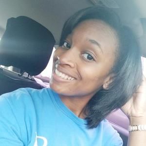 Meet your Posher, Denisha